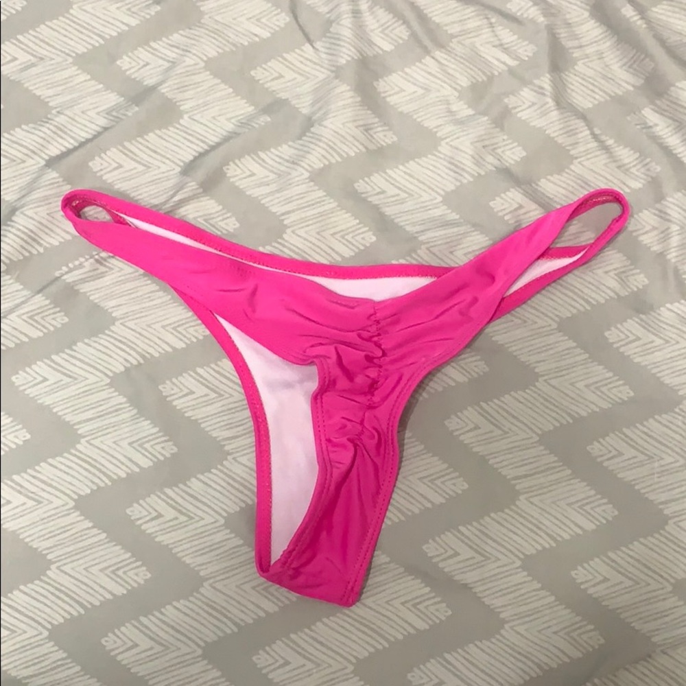 SUPER cheeky bottoms